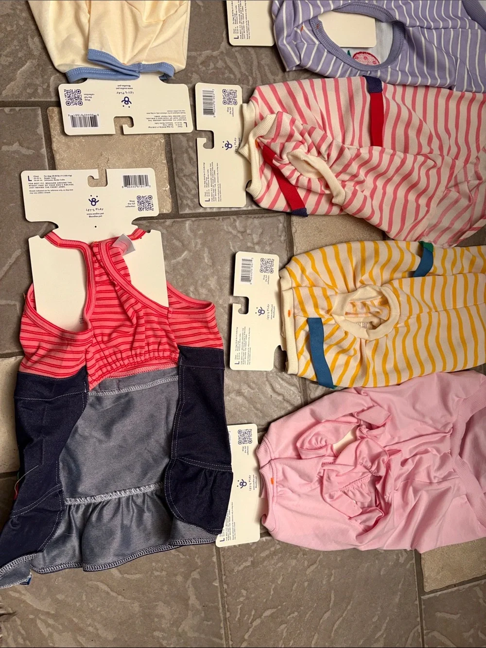 New 7 pieces dog clothes, dog clothing, dog shirts, size L